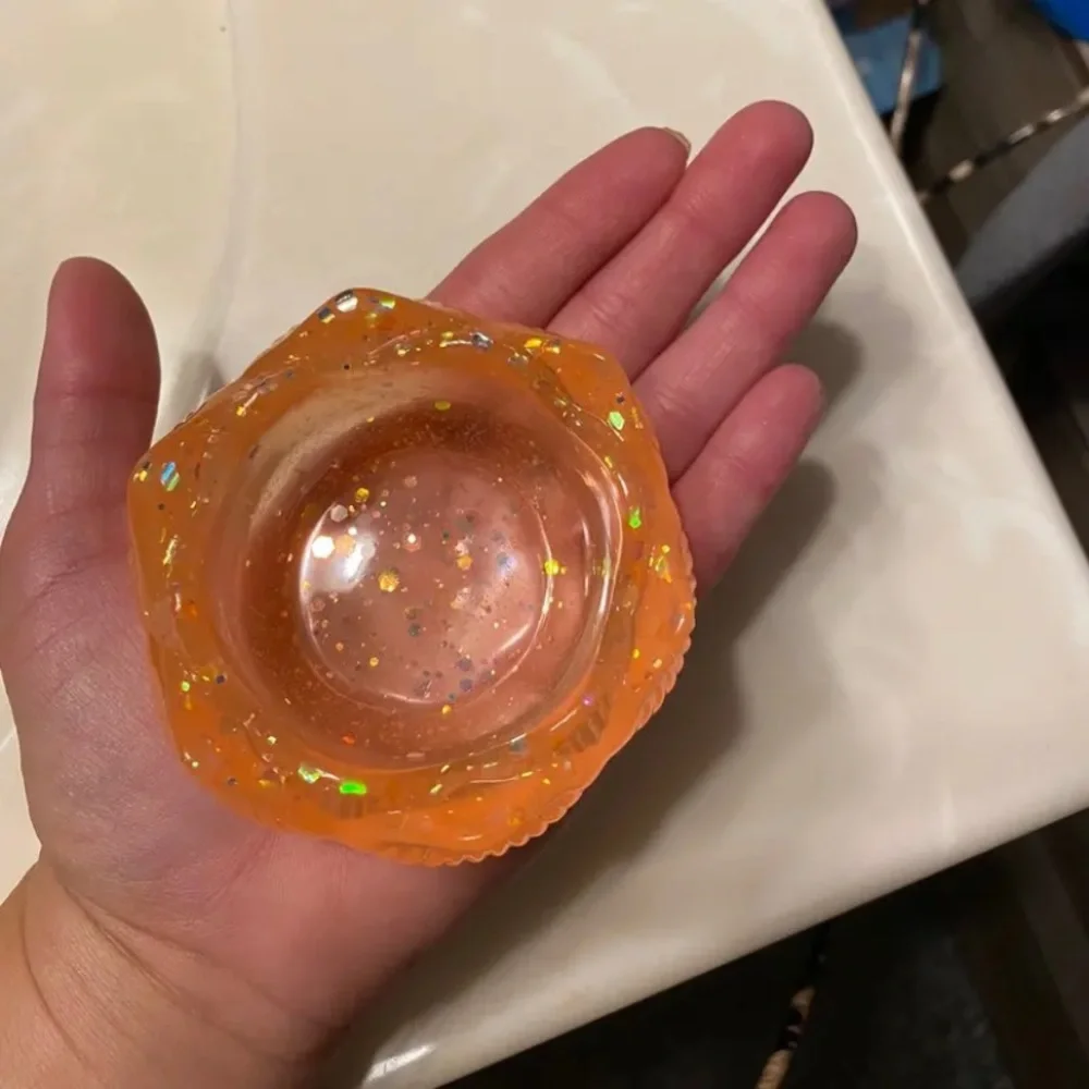 Glow in the dark jewelry/soap holder